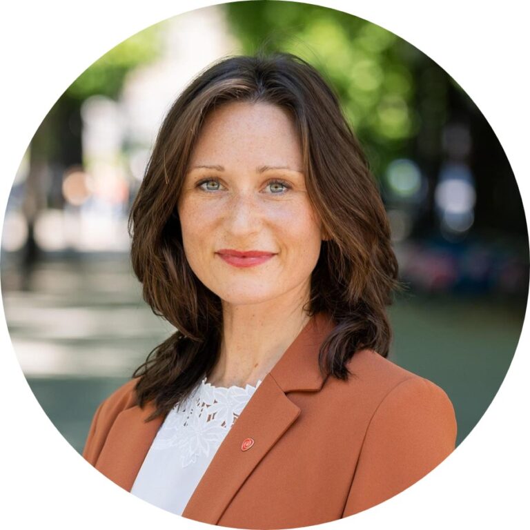 A picture of speaker Maria Varteressian.