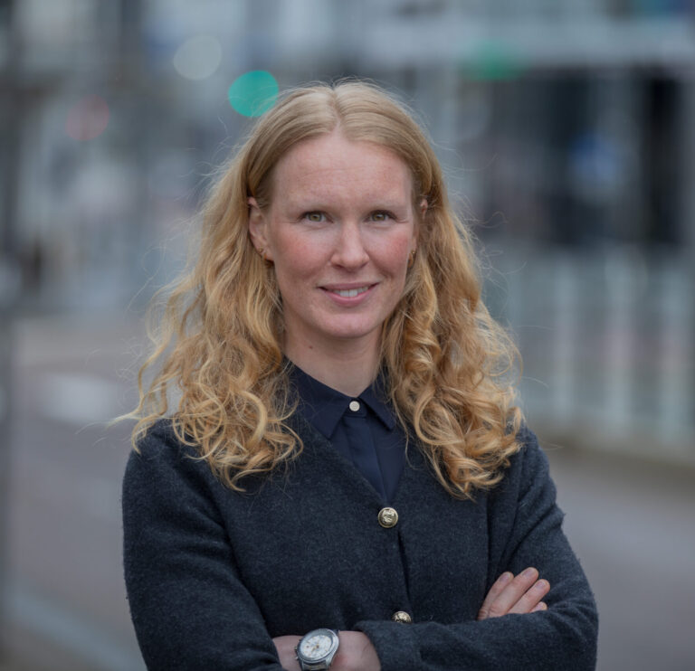 Portrett av kvinne.